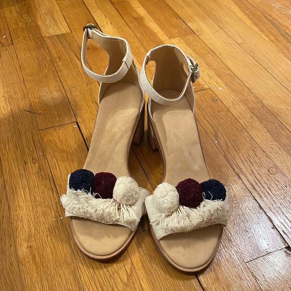 Soludos Capri Pom Pom Sandals